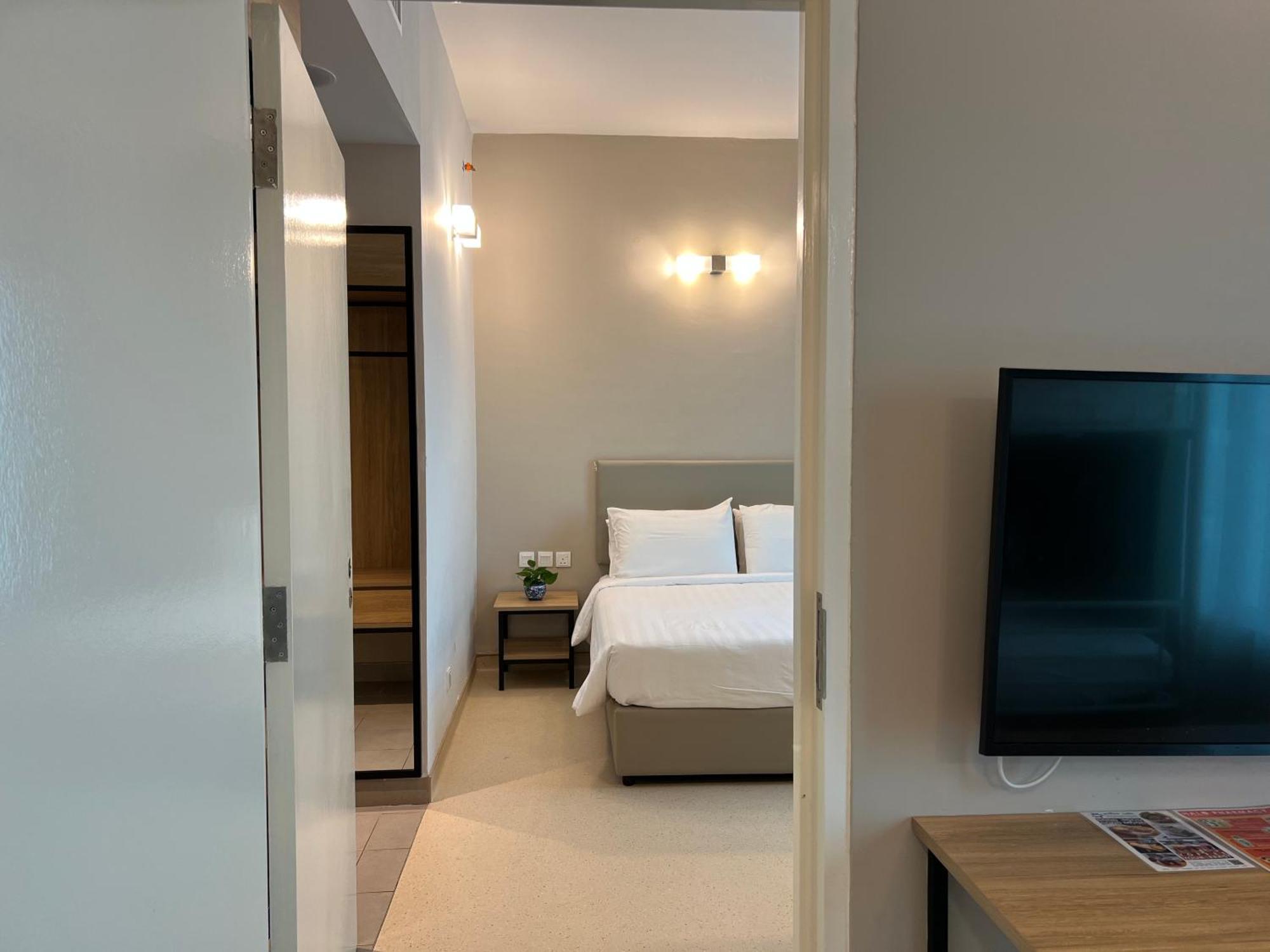 קוצ'ינג Serapi Verdure Hotel מראה חיצוני תמונה