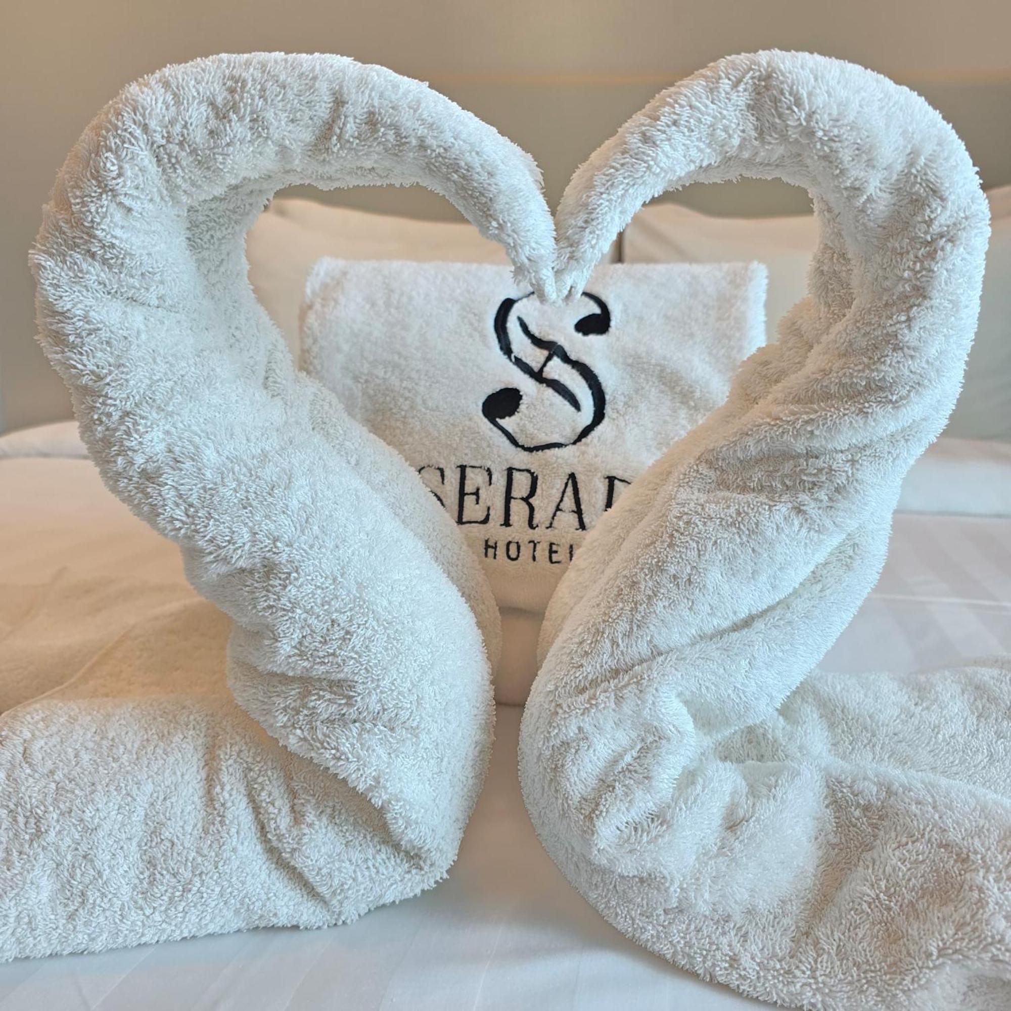 קוצ'ינג Serapi Verdure Hotel מראה חיצוני תמונה